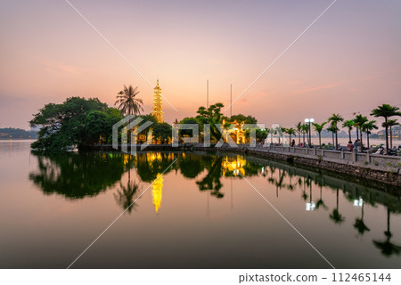 Sunset at Tran Quoc Pagoda in West Lake, Hanoi Sunset at Tran Quoc Pagoda in West Lake, Hanoi 112465144
