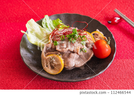 Pork tongue green onion salt 112466544
