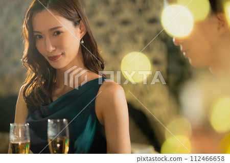 Couple drinking champagne Couple drinking champagne 112466658