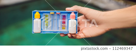 Measurement of chlorine and PH of a pool BANNER, LONG FORMAT Measurement of chlorine and PH of a pool BANNER, LONG FORMAT 112469347