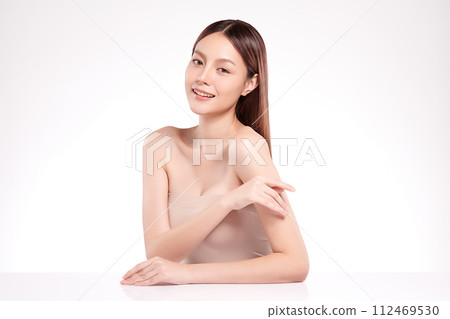 Beautiful young asian woman with clean fresh skin on white background, Face care, Facial treatment, Cosmetology, beauty and spa, Asian women portrait. 112469530
