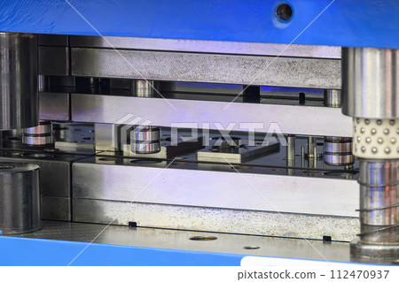 The metalworking process by progressive die. 112470937