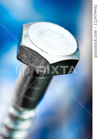metal bolt head 112474492