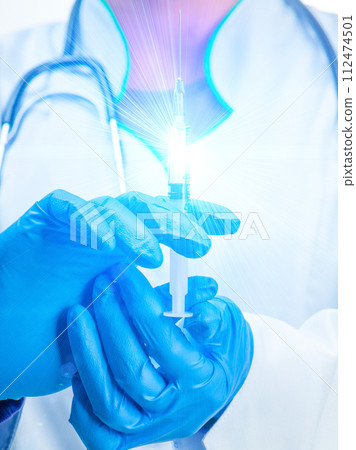 hands with syringe hands with syringe 112474501