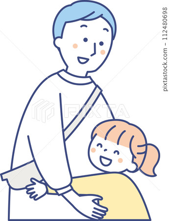 girl hugging dad 112480698