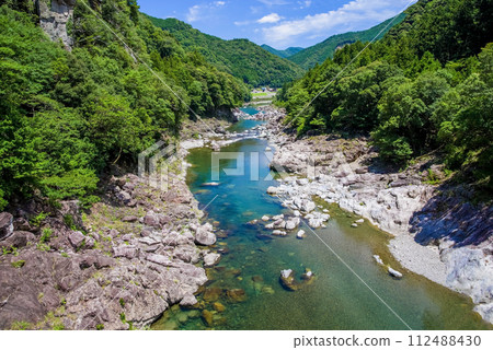 Summer along the Miyagawa River in Odai Town (Upstream Miyagawa River, Territory Gorge) 112488430