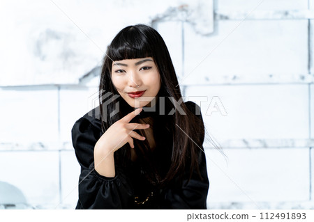 酷而優雅的女人 112491893