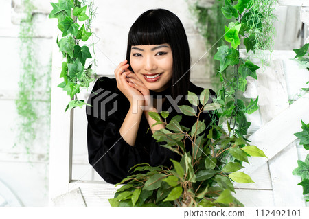 cool and classy woman 112492101