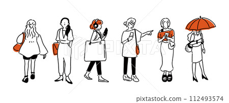 城市裡的人(畫線)夏天,年輕女子 城市裡的人(畫線)夏天,年輕女子 112493574