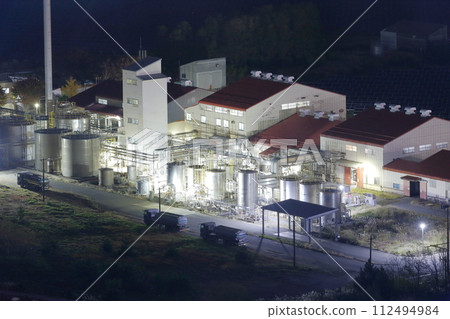 Factory night view warehouse scenery Factory night view warehouse scenery 112494984