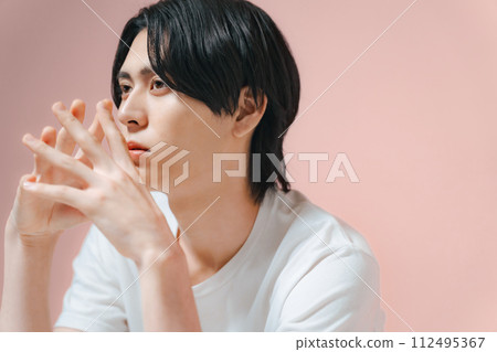 Portrait of a handsome man, skin care, men's cosmetics Portrait of a handsome man, skin care, men's cosmetics 112495367