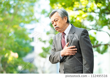 高級男士西裝心臟病發作 112495516