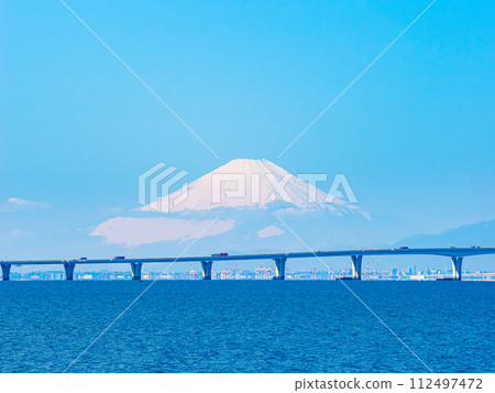 Aqualine, blue sky, sea and Mt. Fuji seen from Sodegaura coast 112497472