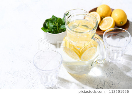 檸檬水 檸檬水 112501936