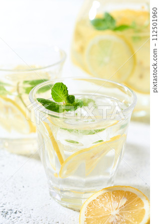 檸檬水 檸檬水 112501960