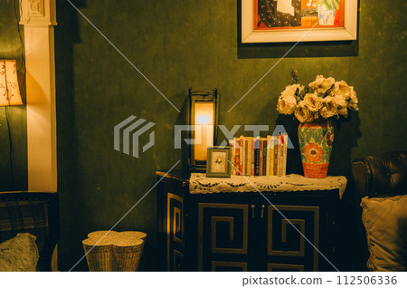 Western-style and calm interior 112506336