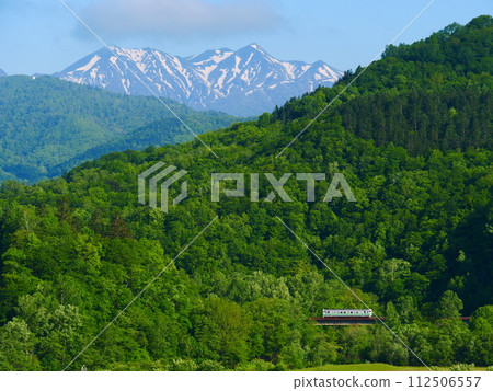 Mt. Ashibetsu and Nemuro Main Line Kiha 40 112506557