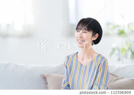 中年女子肖像 112506909