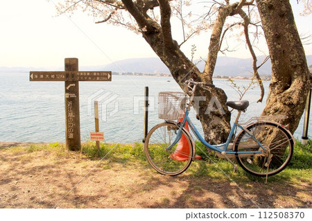 Roads and bicycles near Lake Omi 112508370