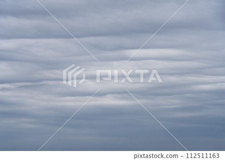 多雲的天空 多雲的天空 多雲的雲 多雲的天空 多雲的天空 多雲的雲 112511163