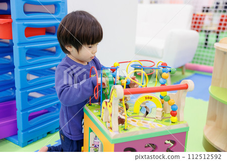 boy playing house boy playing house 112512592