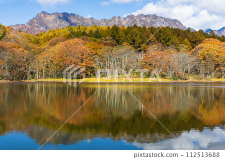 Nagano in autumn, Togakushi and Kotorigaike during the peak of autumn leaves Nagano in autumn, Togakushi and Kotorigaike during the peak of autumn leaves 112513688