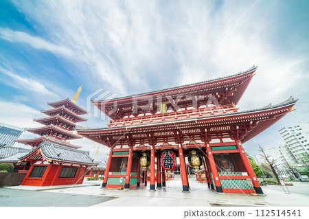 《東京》淺草寺寶藏門與五層寶塔風景 《東京》淺草寺寶藏門與五層寶塔風景 112514541