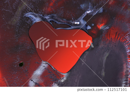 Close-up of melting heart-shaped ice cubes 112517101
