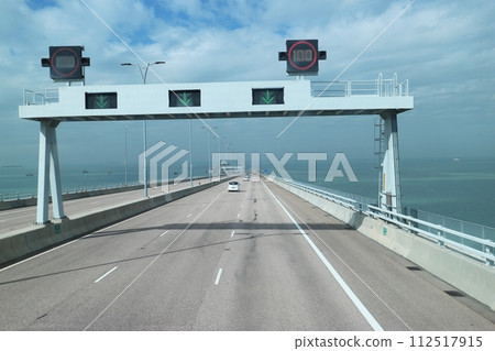Pearl Harbor Bridge 112517915
