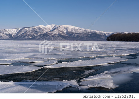 屈斜路湖結冰 屈斜路湖結冰 112522013
