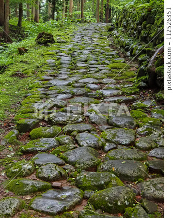 白山平泉寺院內石板路 112526351