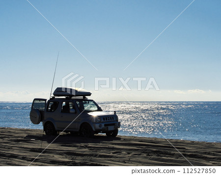 駕駛鈴木吉姆尼（第三代）前往天龍河口的沙洲 112527850