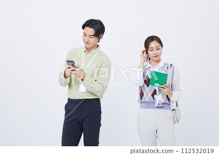 Men and women who develop themselves and do hobbies Men and women who develop themselves and do hobbies 112532019