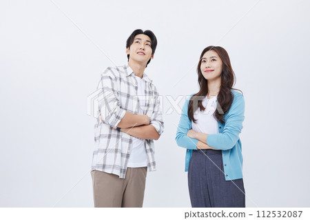 Men and women preparing for youth start up 112532087