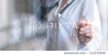 Medical staff working on a virtual screen. 112535690