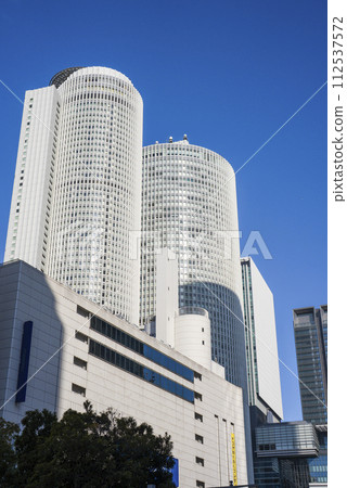[Vertical photo] Nagoya Station 112537572