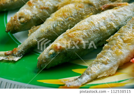 Roasted smelt fish 112538515
