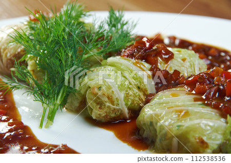 Stuffed cabbage leaves 112538536