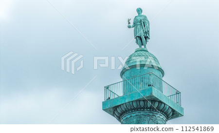 Vendome column with statue of Napoleon Bonaparte on the Place Vendome timelapse. Paris, France. 112541869