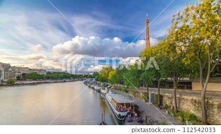 Eiffel Tower with boats at the evening timelapse hyperlapse Paris, France 112542033