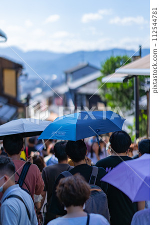 京都府、京都市、東山區、清水寺、關西、近畿地區、鳥居、夏季旅遊、神社、寺廟、傳統文化、參拜、清水坂 112544781