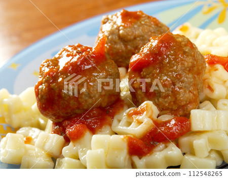 Spaghetti and meat balls Spaghetti and meat balls 112548265