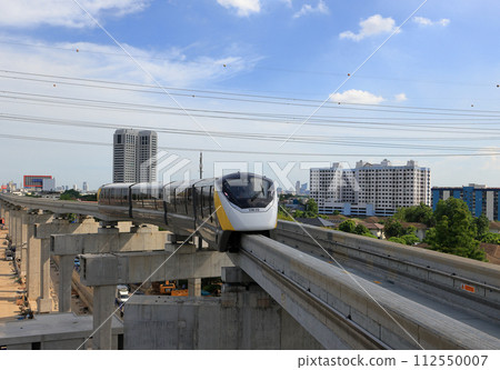 The monorail Yellow Line Mass Transit System serving the Bangkok Metropolitan Region. 112550007