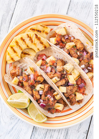 Tacos al pastor Tacos al pastor 112550218