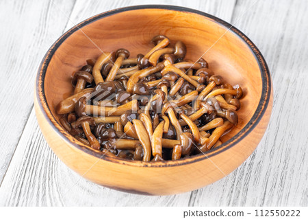 Bowl of beach mushrooms Bowl of beach mushrooms 112550222