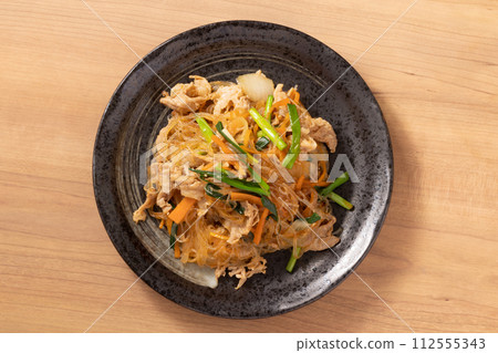 Stir-fried sweet and spicy vermicelli Stir-fried sweet and spicy vermicelli 112555343