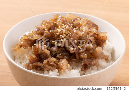 Kuroge Wagyu Beef Minced Beef Rice (Roughly Sliced) 112556142