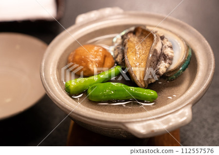 鮑魚蒸烤 112557576