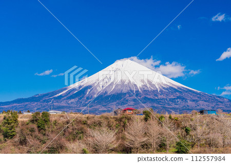 （靜岡縣）從富士宮/大倉川水壩看到的富士山 112557984