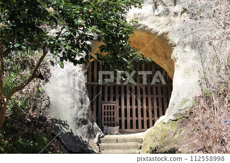 Kosokuji Temple Nichiro Shonin's dungeon Kosokuji Temple Nichiro Shonin's dungeon 112558998